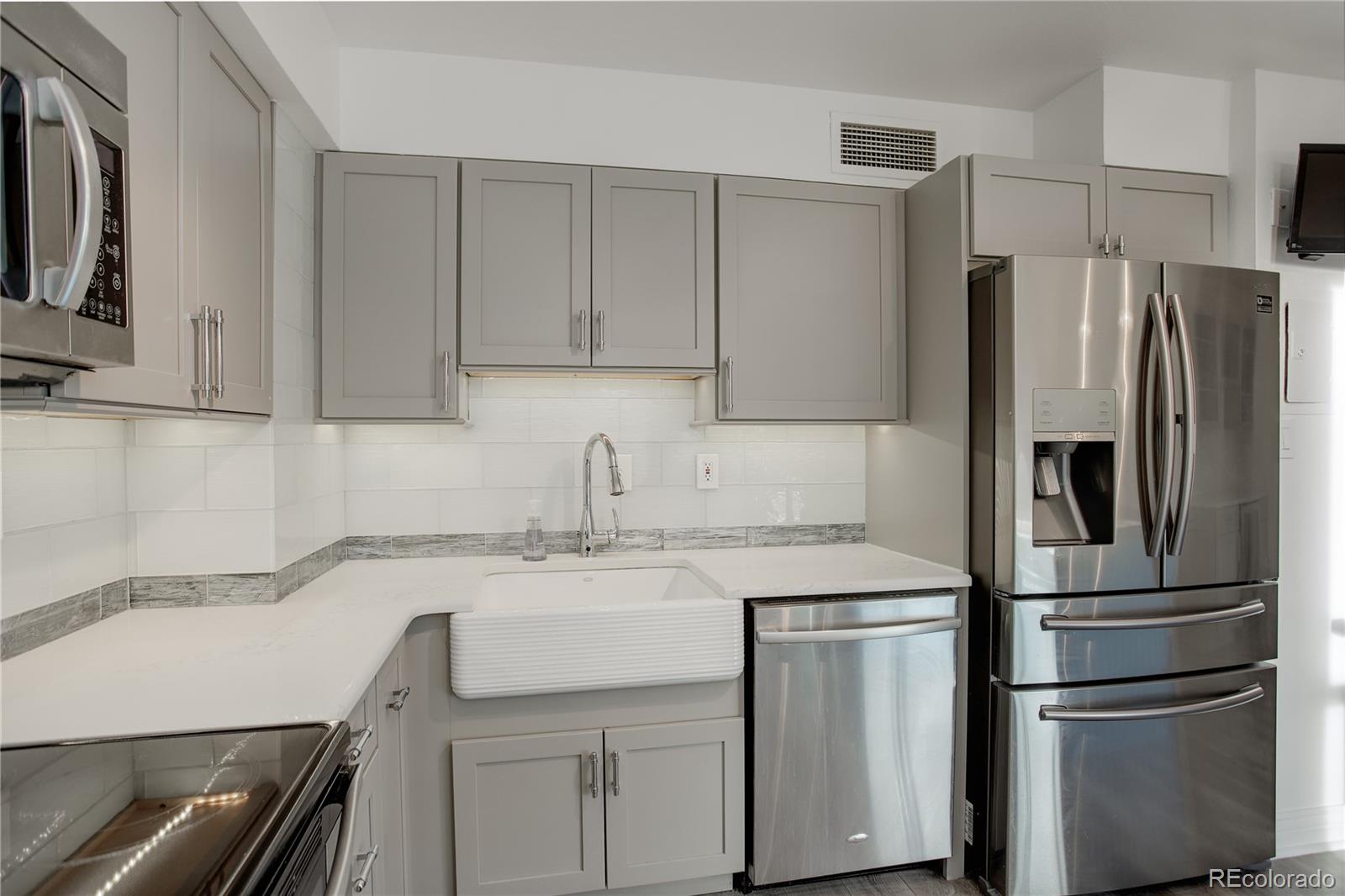 460 S Marion Parkway 706