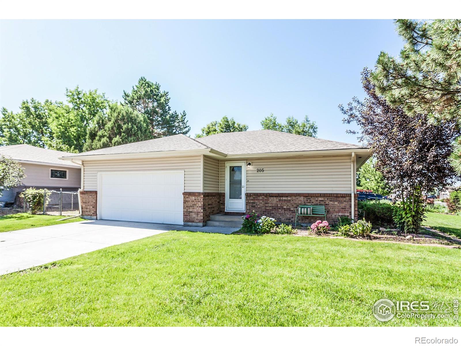 205 Maple Court