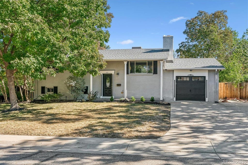 Photo of 553 W Easter Avenue, Littleton, CO 80120 (MLS # 5473000)