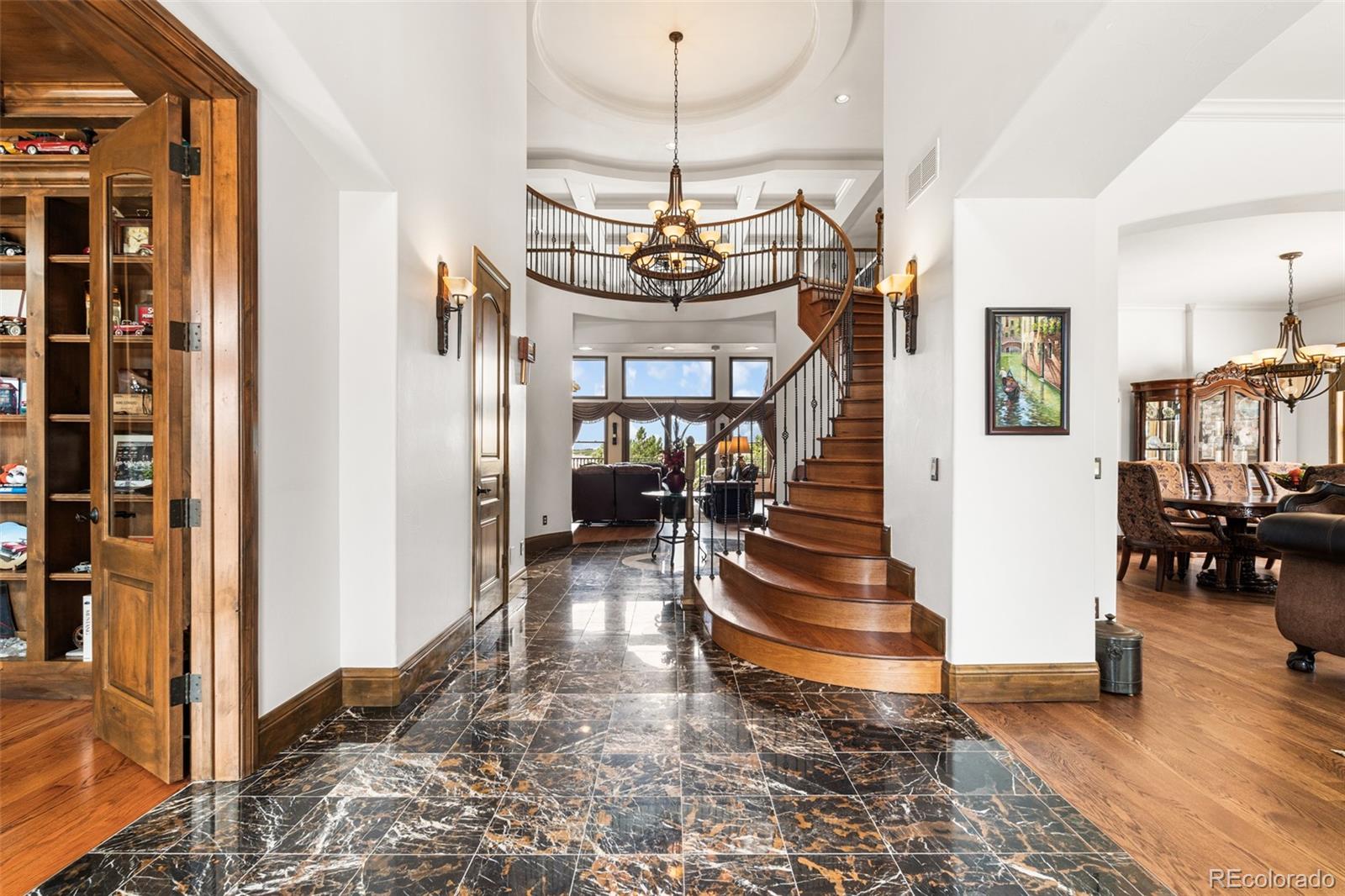 5686 Aspen Leaf Drive