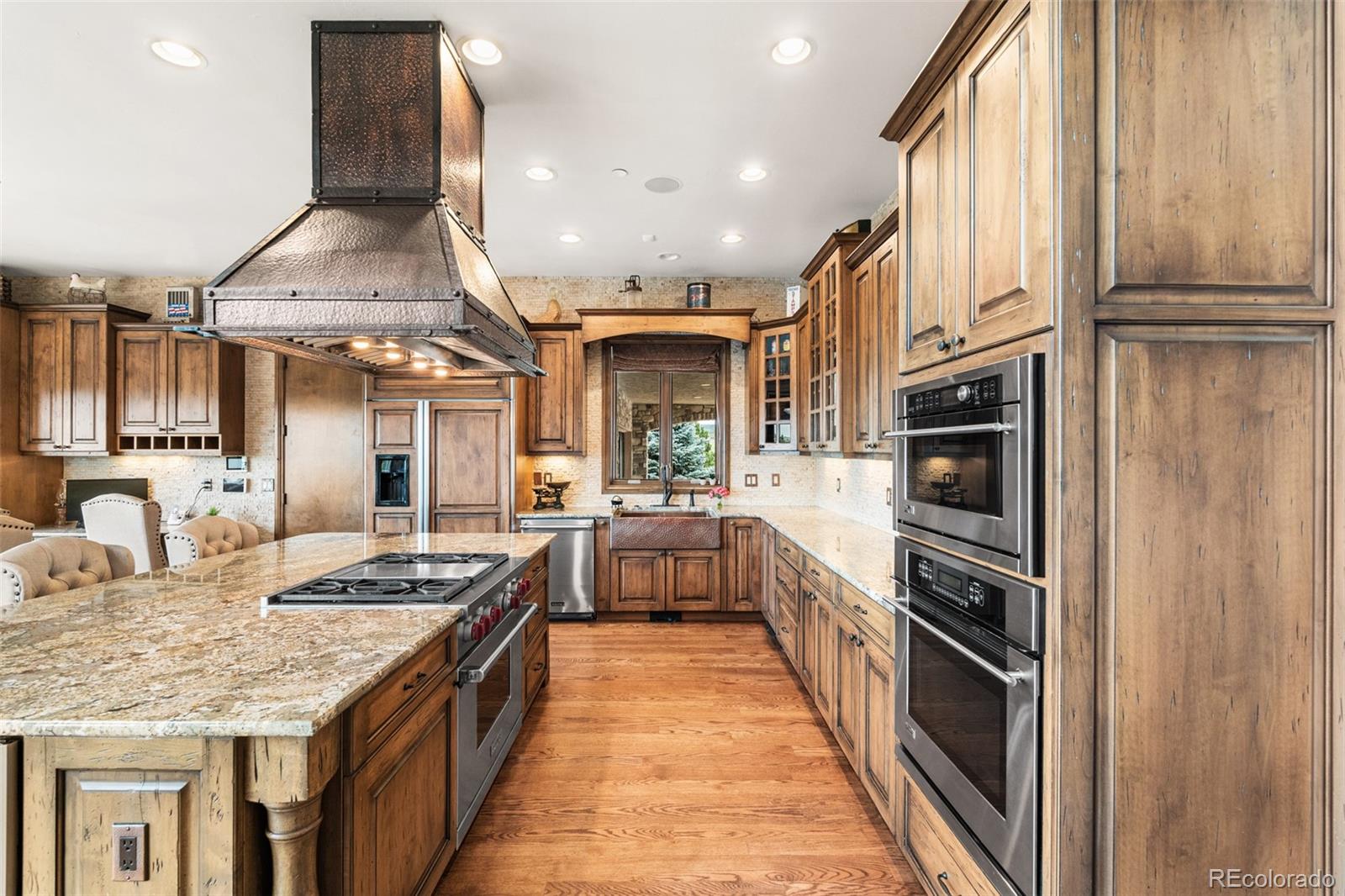 5686 Aspen Leaf Drive