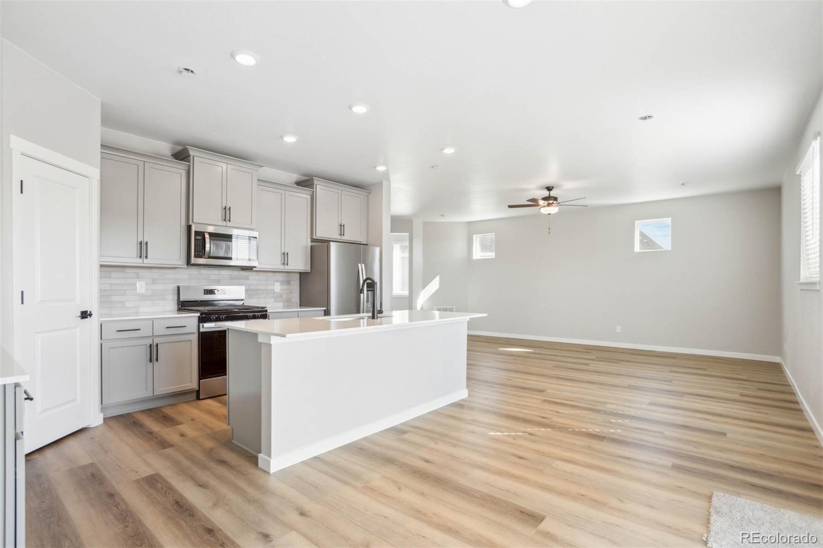 17893 E 94th Place