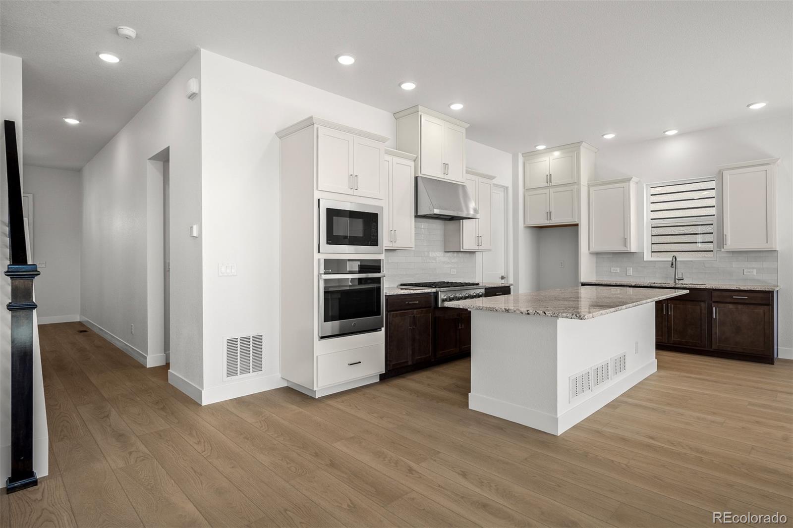 4555 Peak Crest View