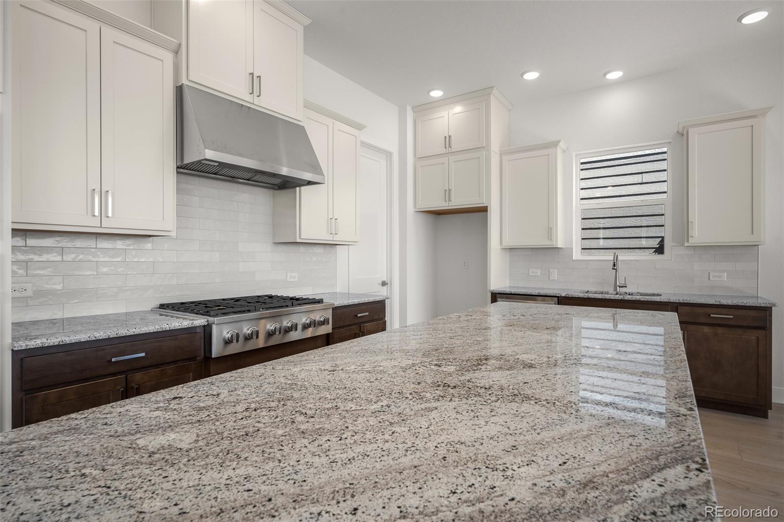 4555 Peak Crest View