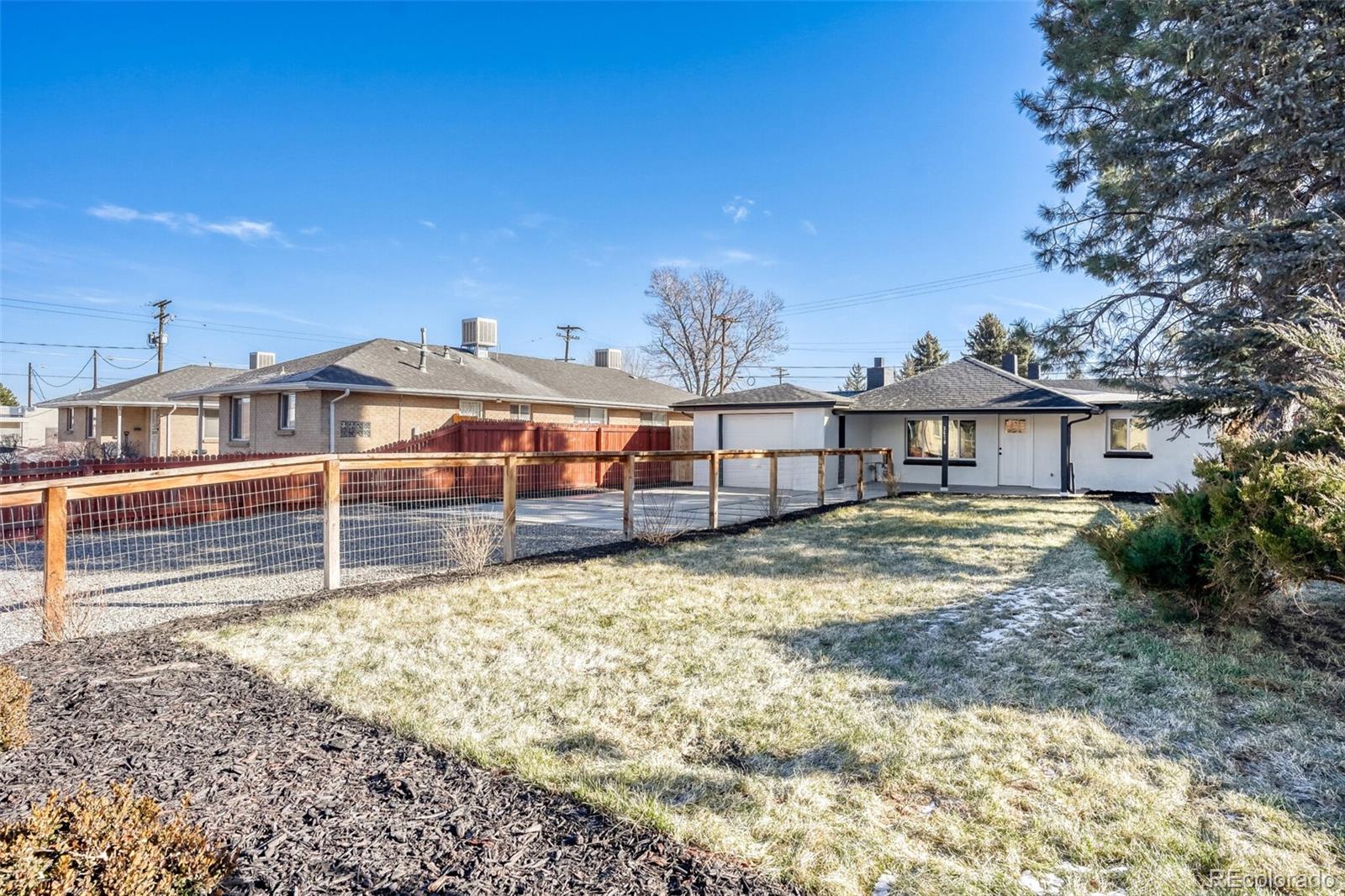 3670 N Glencoe Street