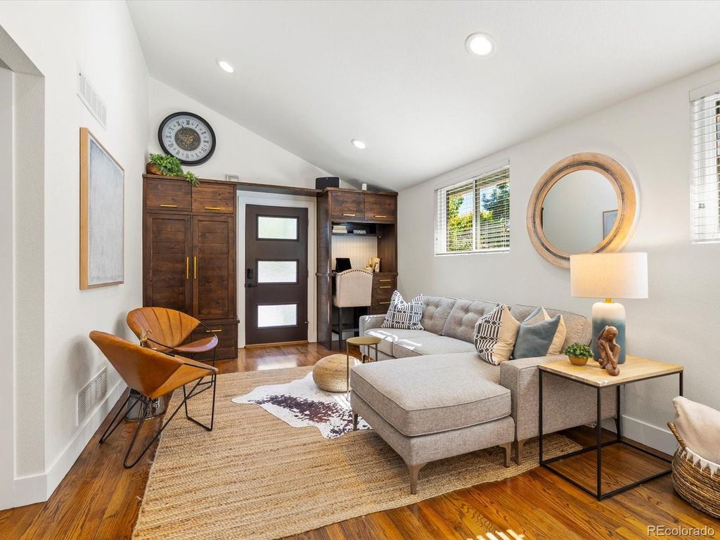 Photo of 2289 Hudson Street, Denver, CO 80207 (MLS # 1517691)