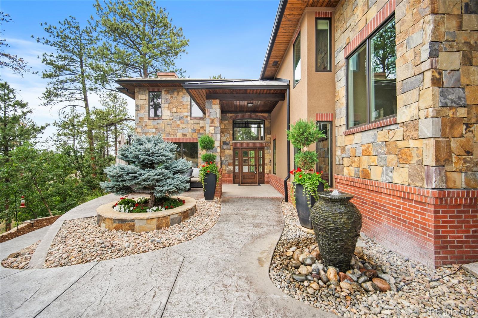 332 Ovida Place