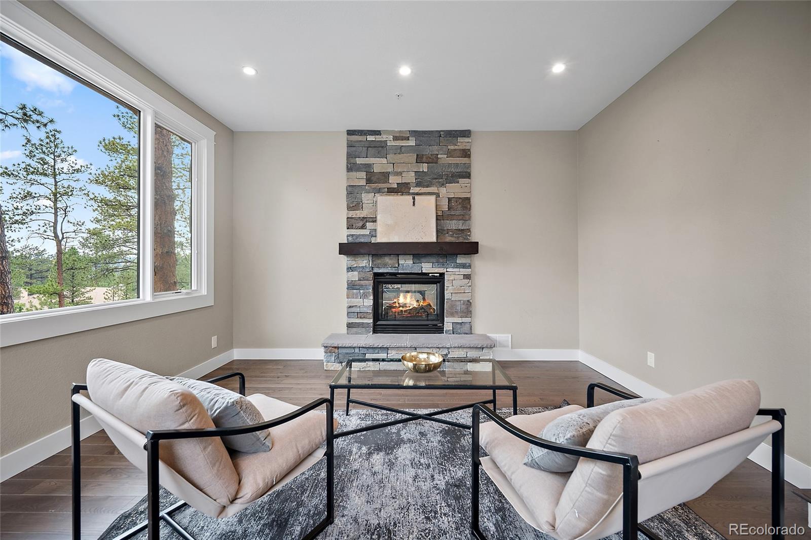 332 Ovida Place