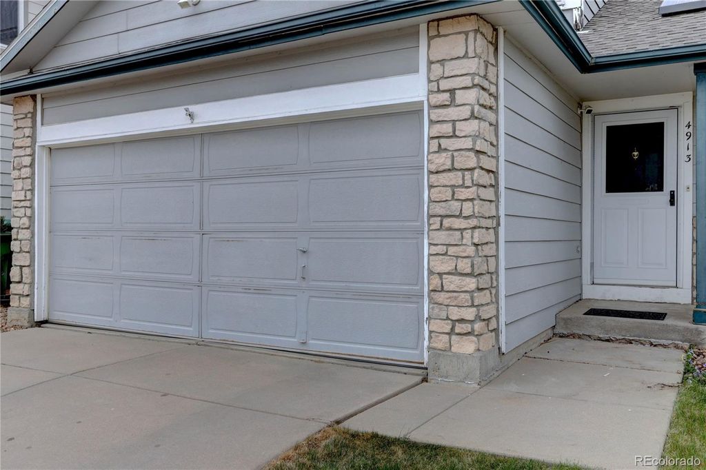 Photo of 4913 S Dunkirk Way, Centennial, CO 80015 (MLS # 7507518)