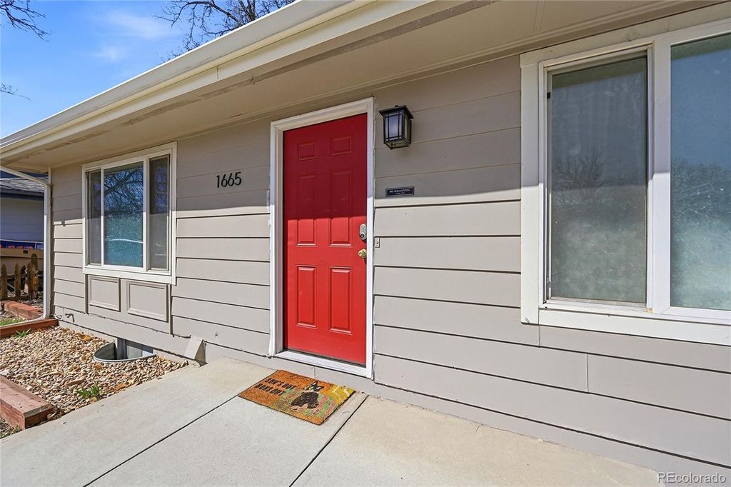 Photo of 1665 Sagrimore Circle, Lafayette, CO 80026 (MLS # 4850278)