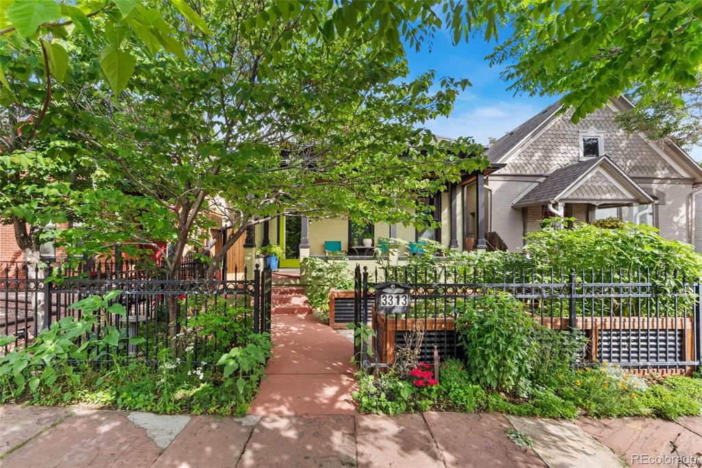 Photo of 3313 Curtis Street, Denver, CO 80205 (MLS # 2888878)