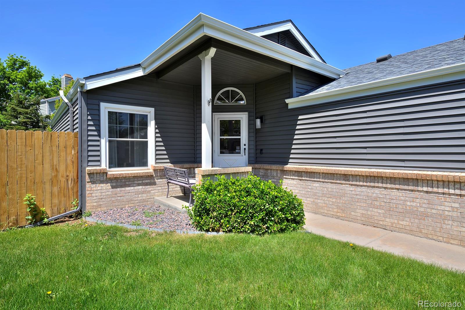 690 W Jamison Circle