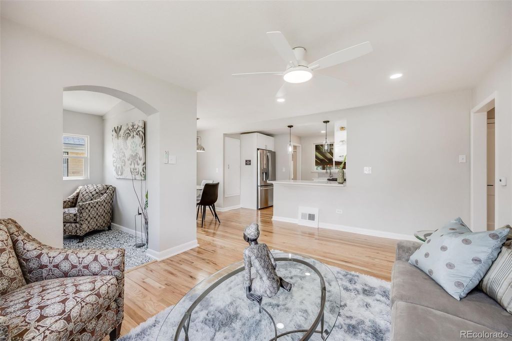 Photo of 903 Poplar Street, Denver, CO 80220 (MLS # 5430926)