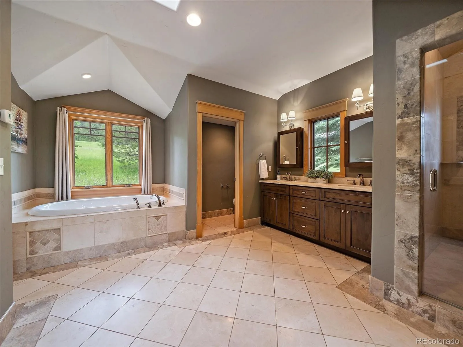 Evergreen, Colorado 80439, United States, 5 Bedrooms Bedrooms, ,4 BathroomsBathrooms,Residential,Active,155485