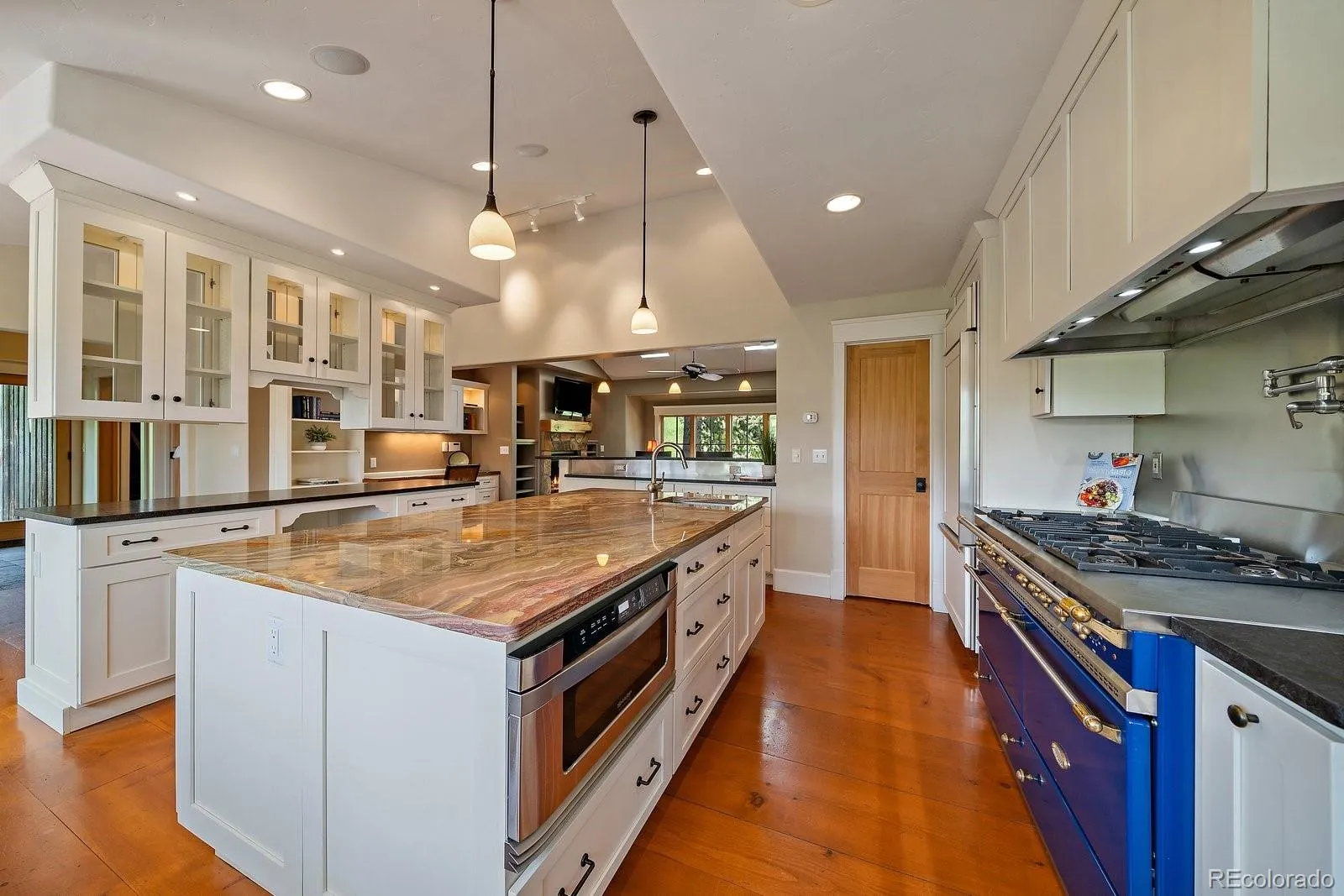 Evergreen, Colorado 80439, United States, 5 Bedrooms Bedrooms, ,4 BathroomsBathrooms,Residential,Active,155485