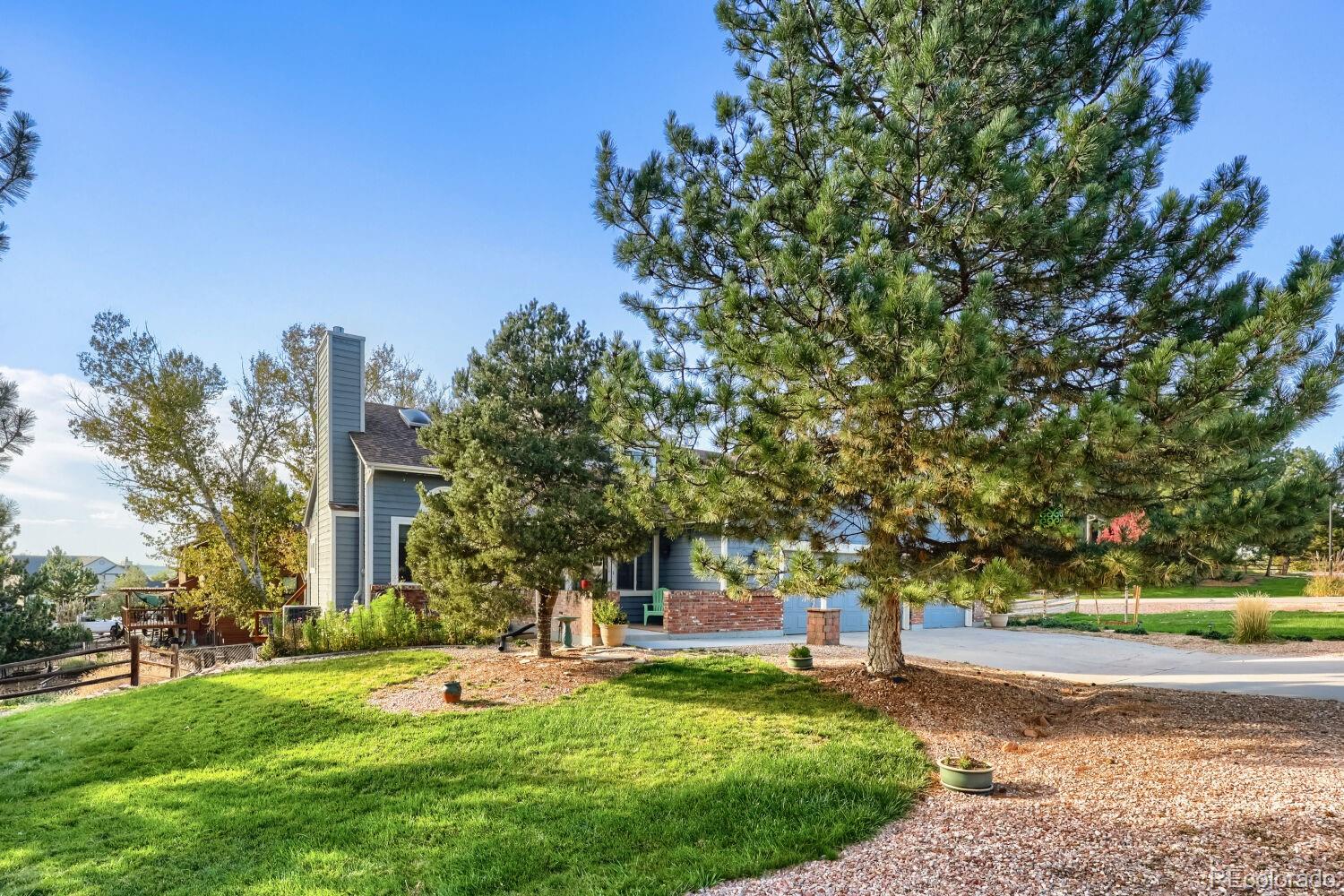 7415 Meadow View