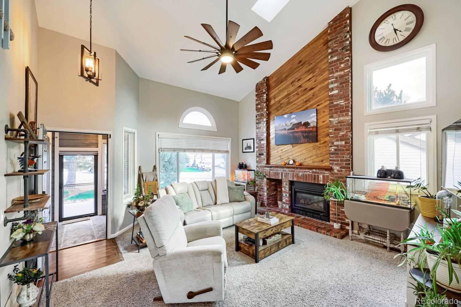 7415 Meadow View