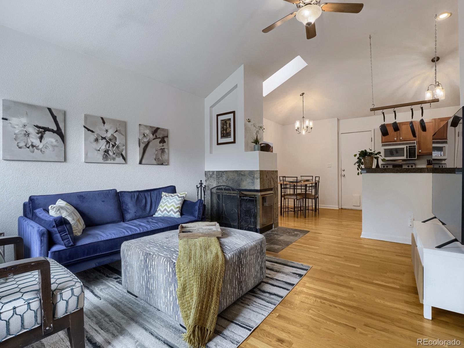 2199 S Scranton Way 201