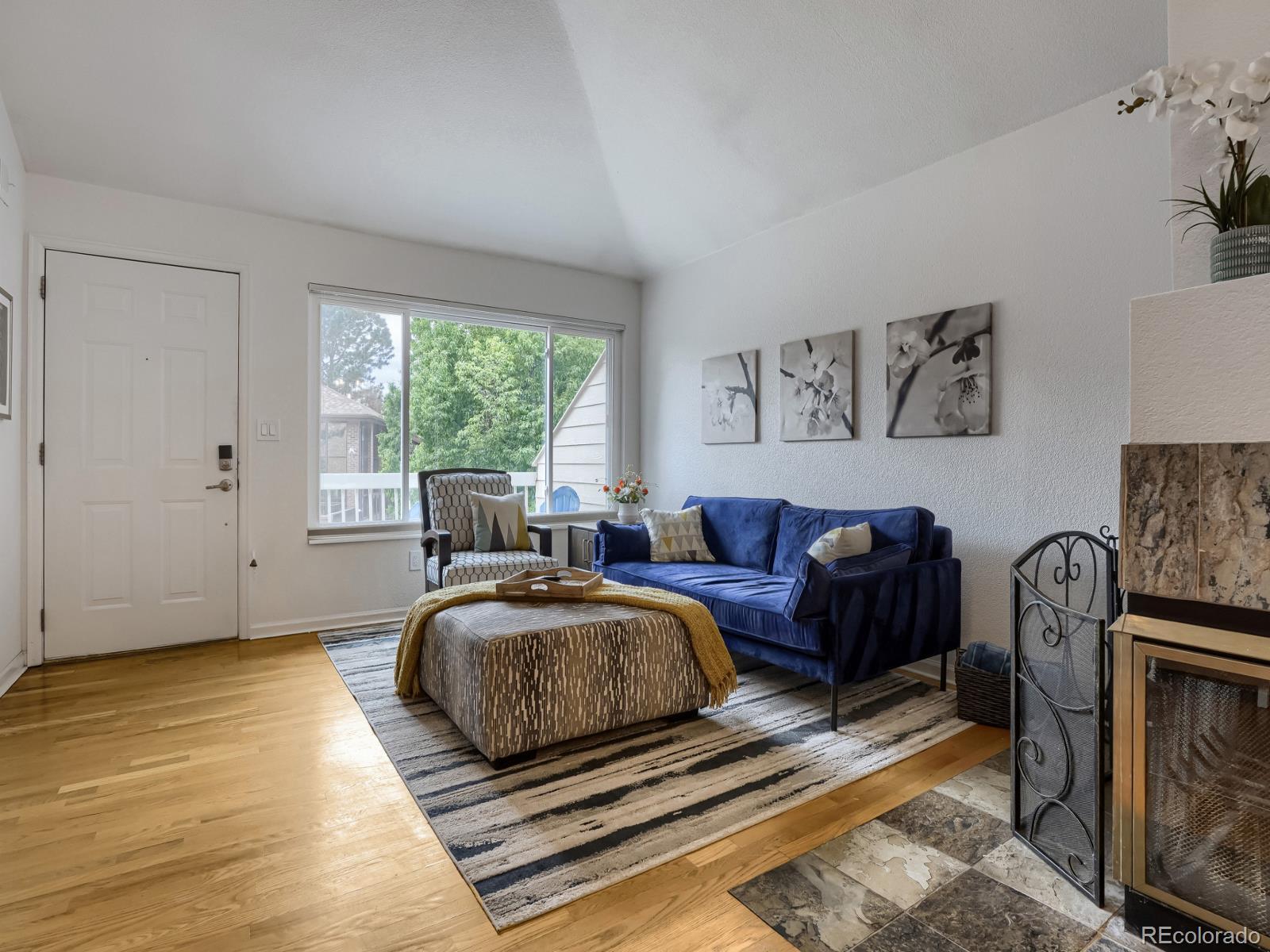 2199 S Scranton Way 201