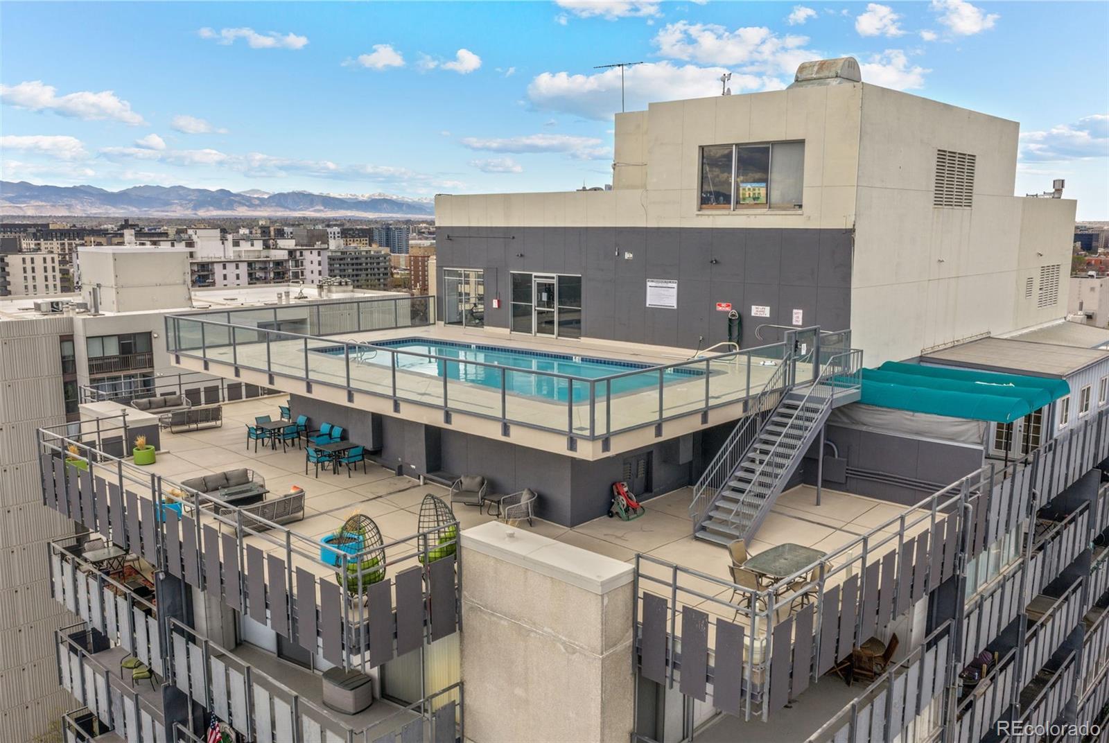 790 N Washington Street 405