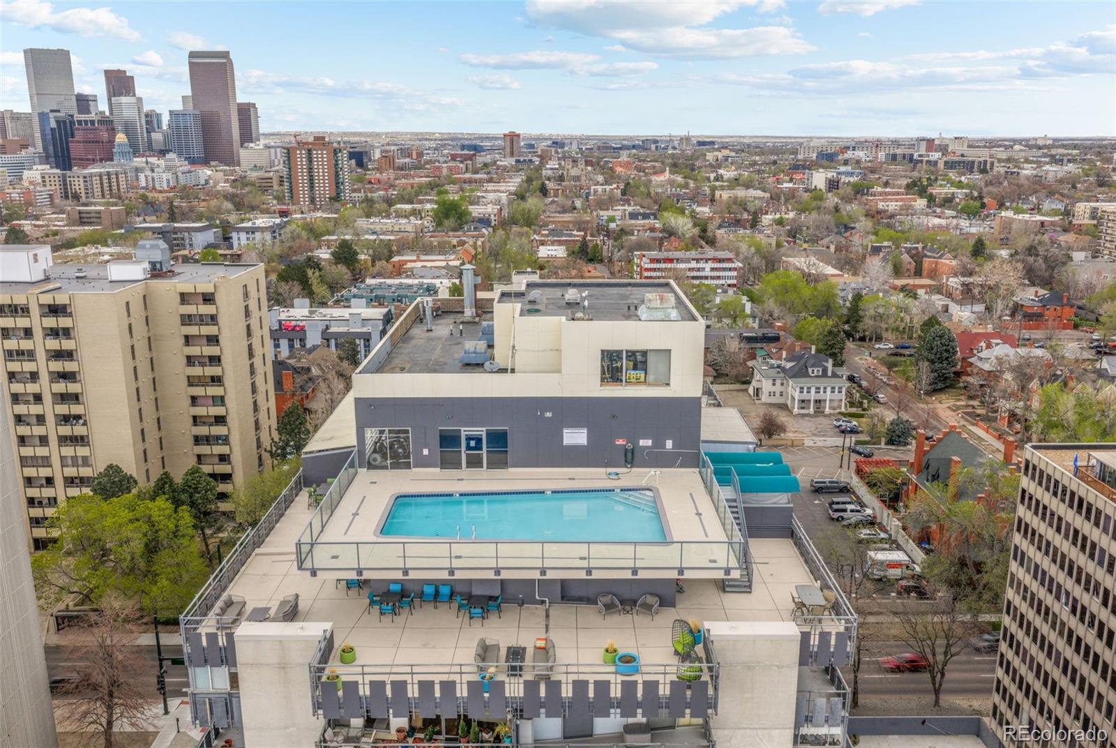 790 N Washington Street 405