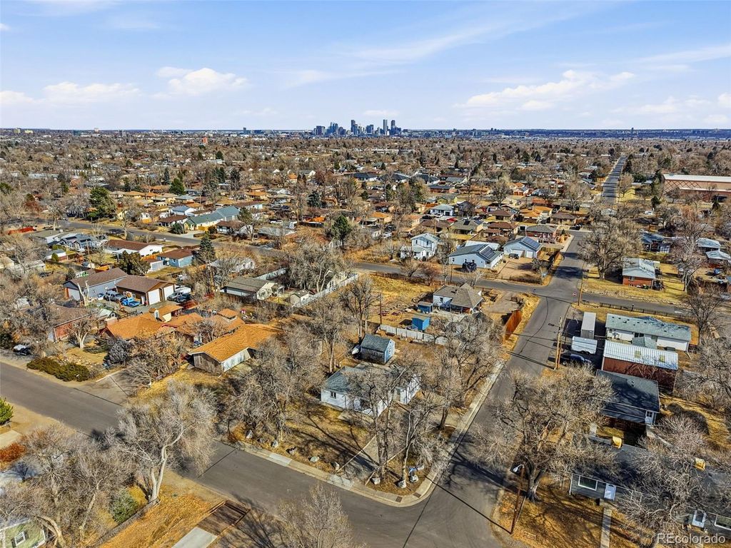 Photo of 90 S Kendall Street, Lakewood, CO 80226 (MLS # 7548466)