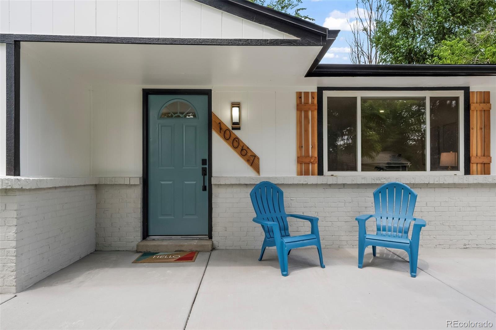 10067 W 68th Place