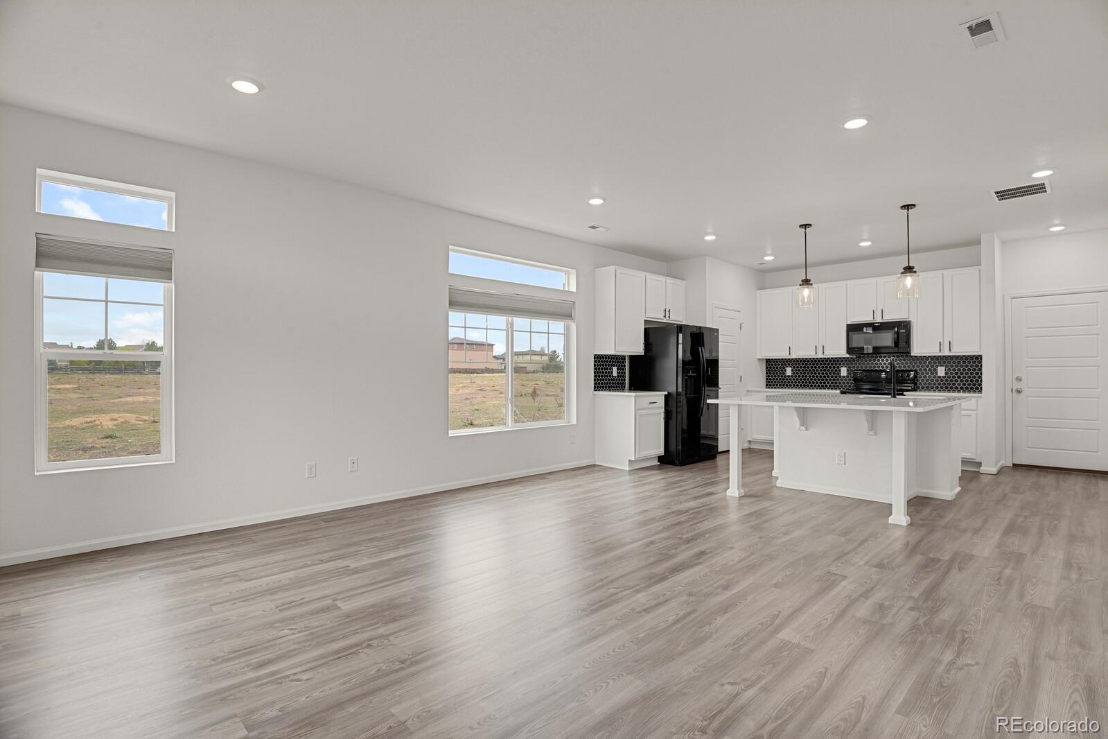 17852 E 103rd Avenue, Commerce City, CO, 80022 3 17852 E 103rd Avenue