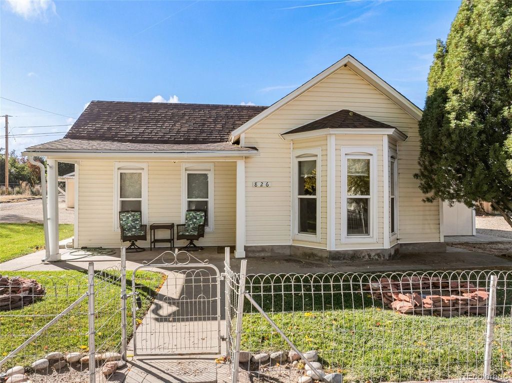 Photo of 826 Griffin Avenue, Canon City, CO 81212 (MLS # 7635846)