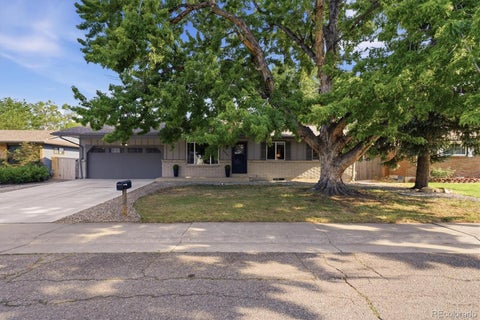 Photo of 11854 W 65th Place, Arvada, CO 80004 (MLS # 6136836)