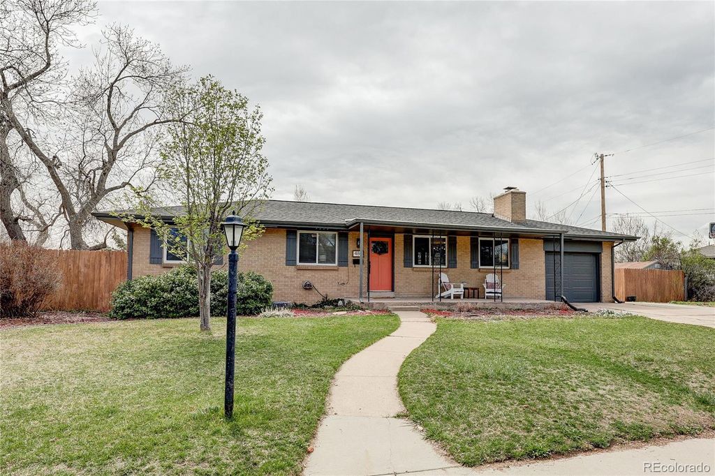 Photo of 480 E Briarwood Drive, Centennial, CO 80122 (MLS # 6030241)