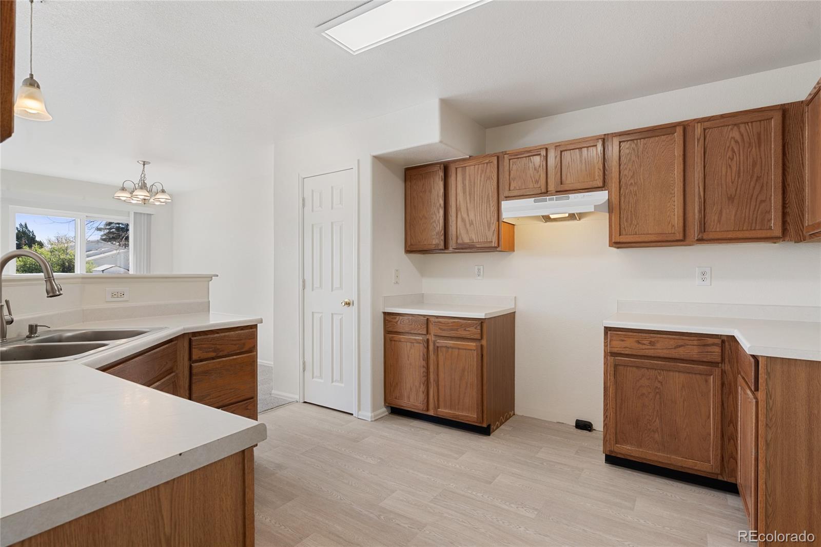 1276 S Zeno Circle E