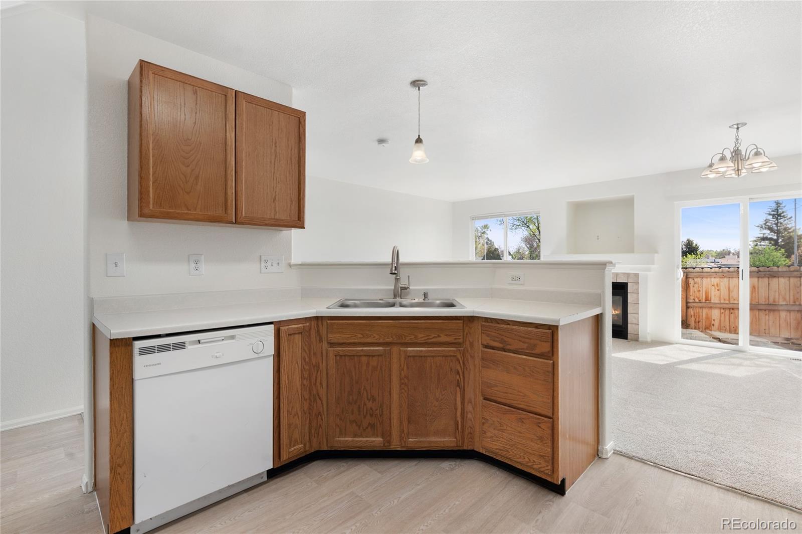 1276 S Zeno Circle E