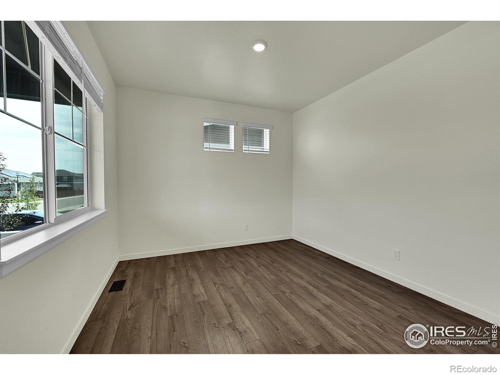 2494 Wren Drive