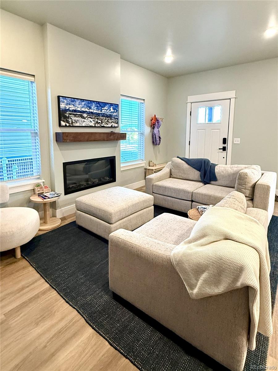 1311 Grand Review Drive