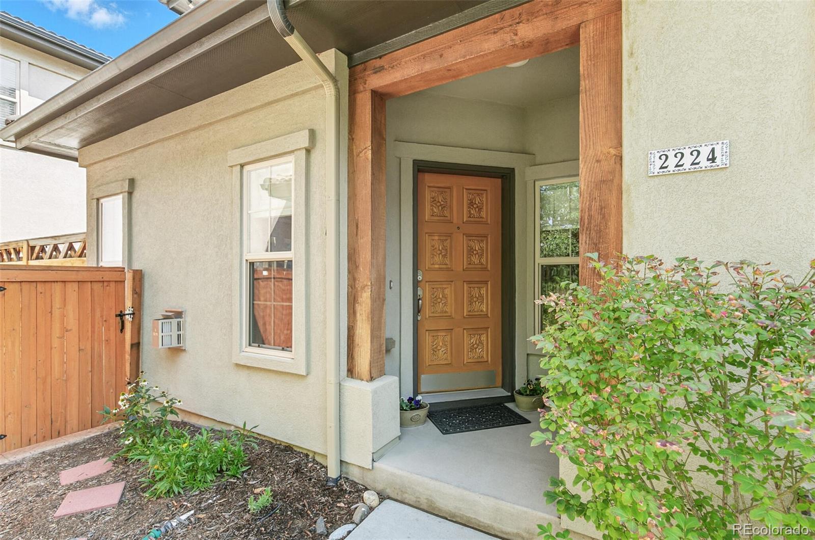 2224 Valentia Street