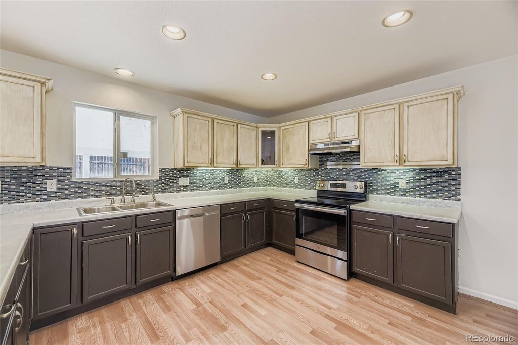 Photo of 7081 Pine Hills Way, Littleton, CO 80125 (MLS # 2118014)