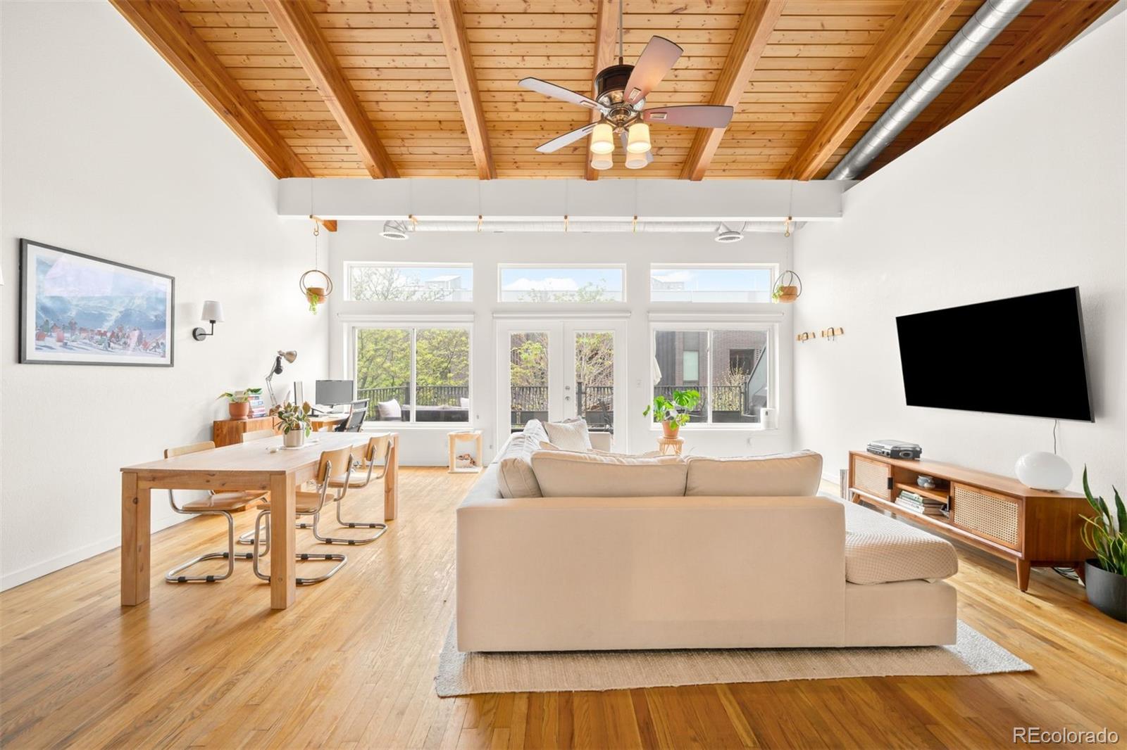 3240 Tejon Street 201