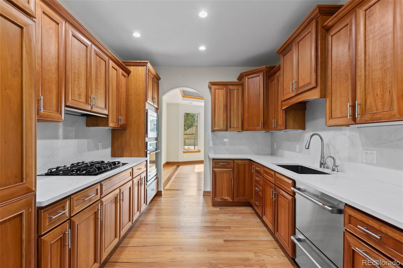 3240 Iris Court