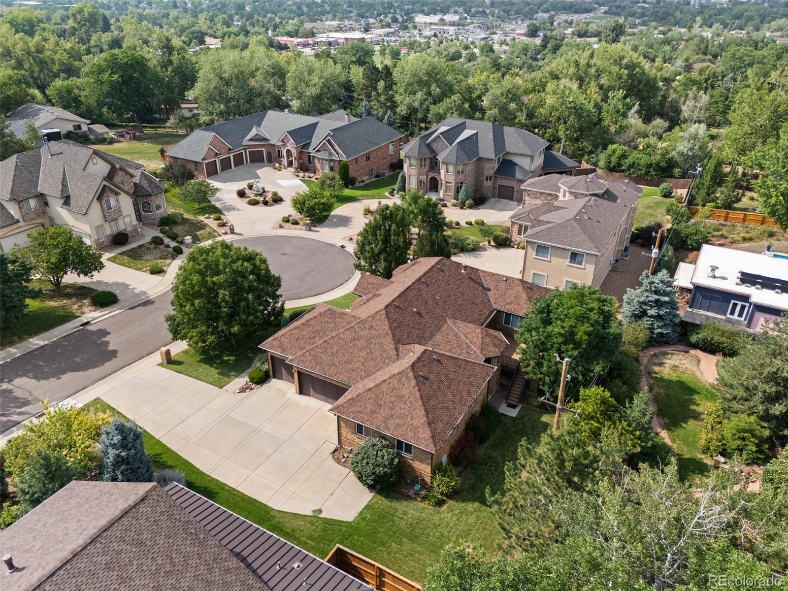 3240 Iris Court