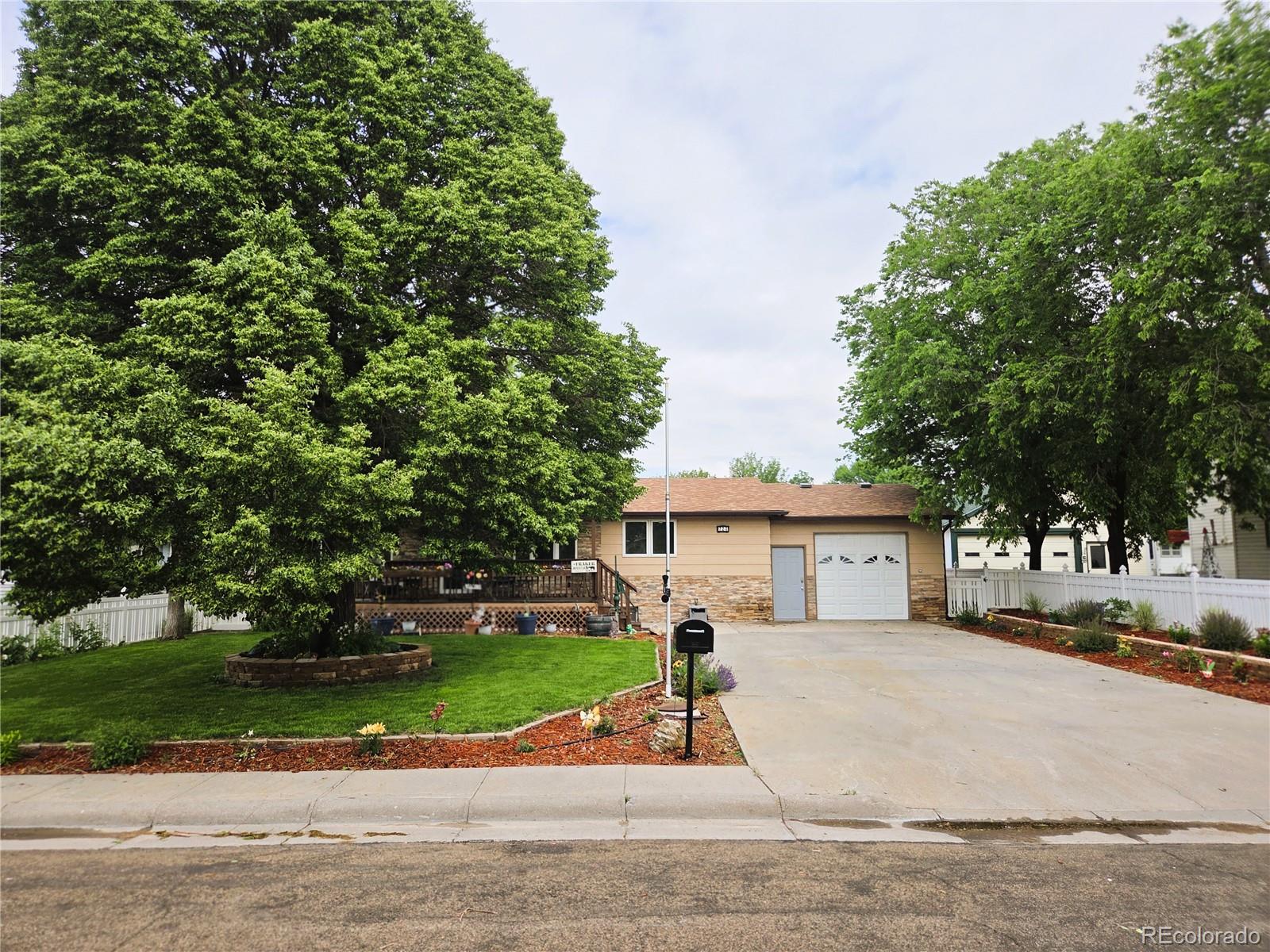 720 W 4th Street
