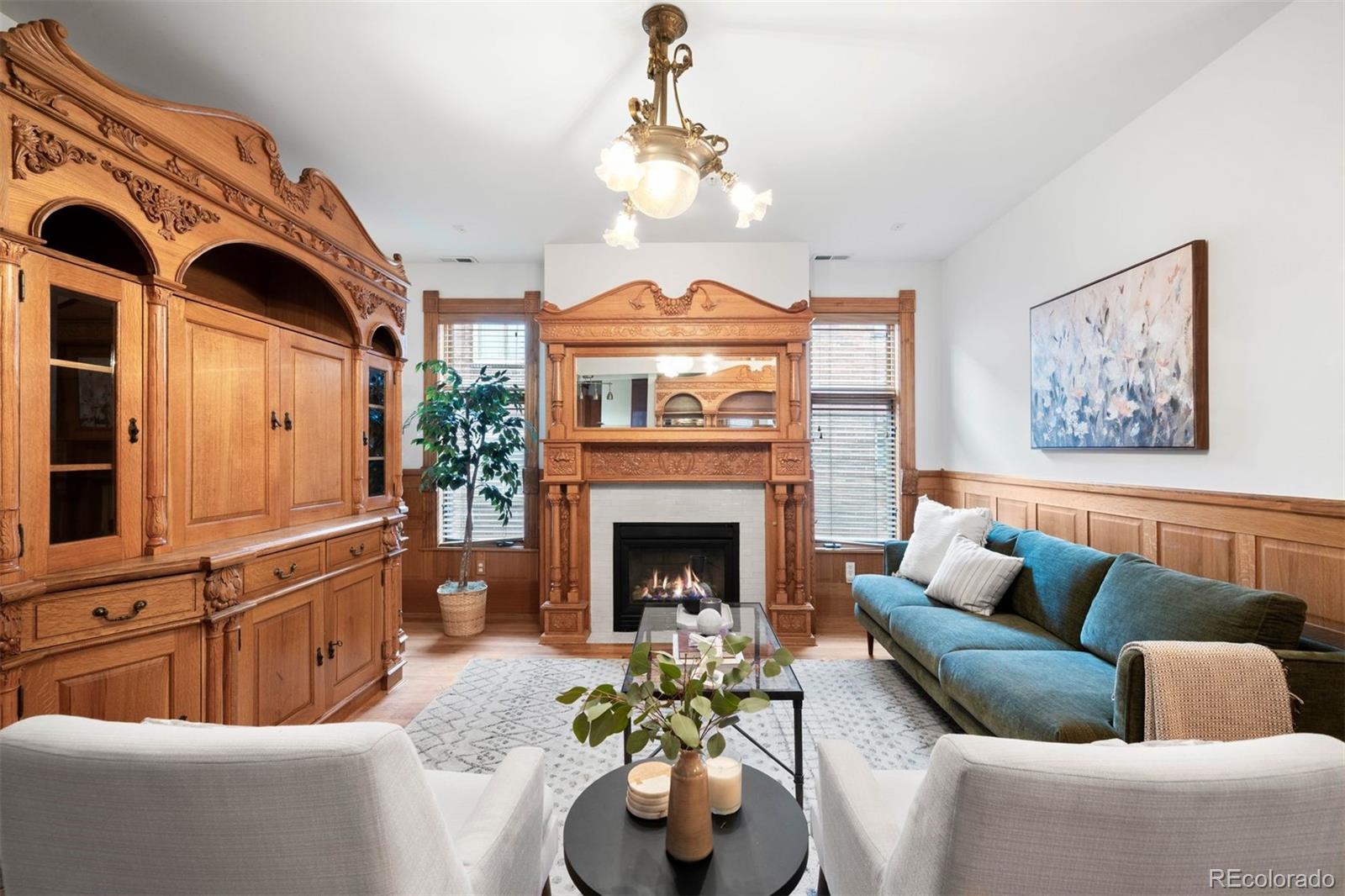 1022 N Pearl Street 202