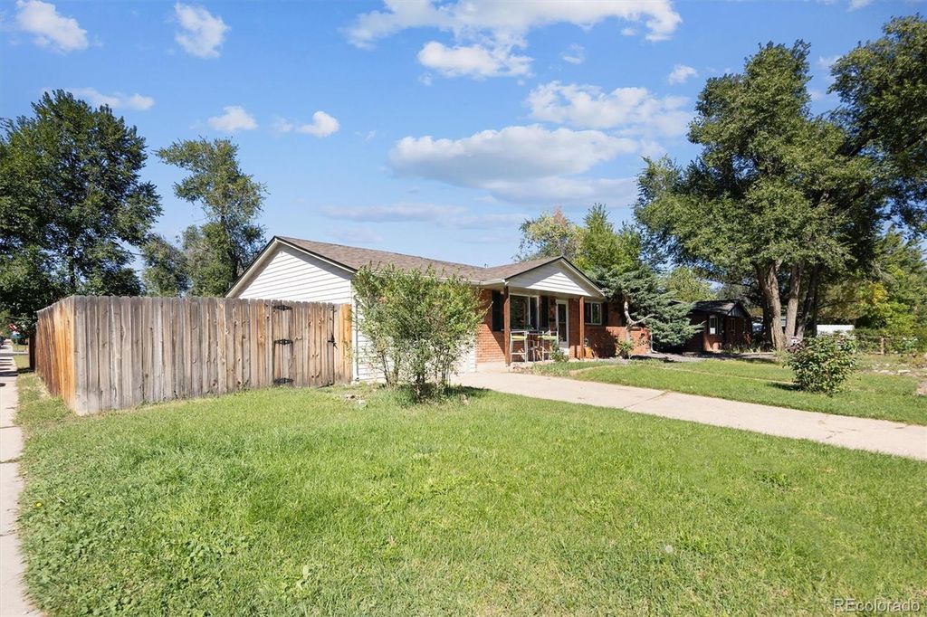 Photo of 905 36th Street, Boulder, CO 80303 (MLS # 6200204)