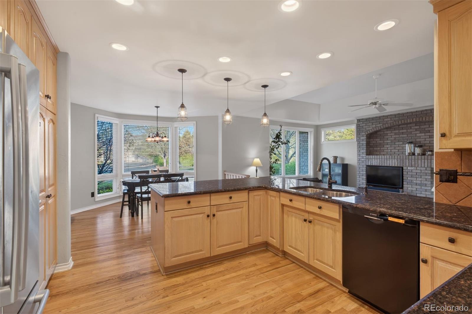 5440 E Mineral Circle