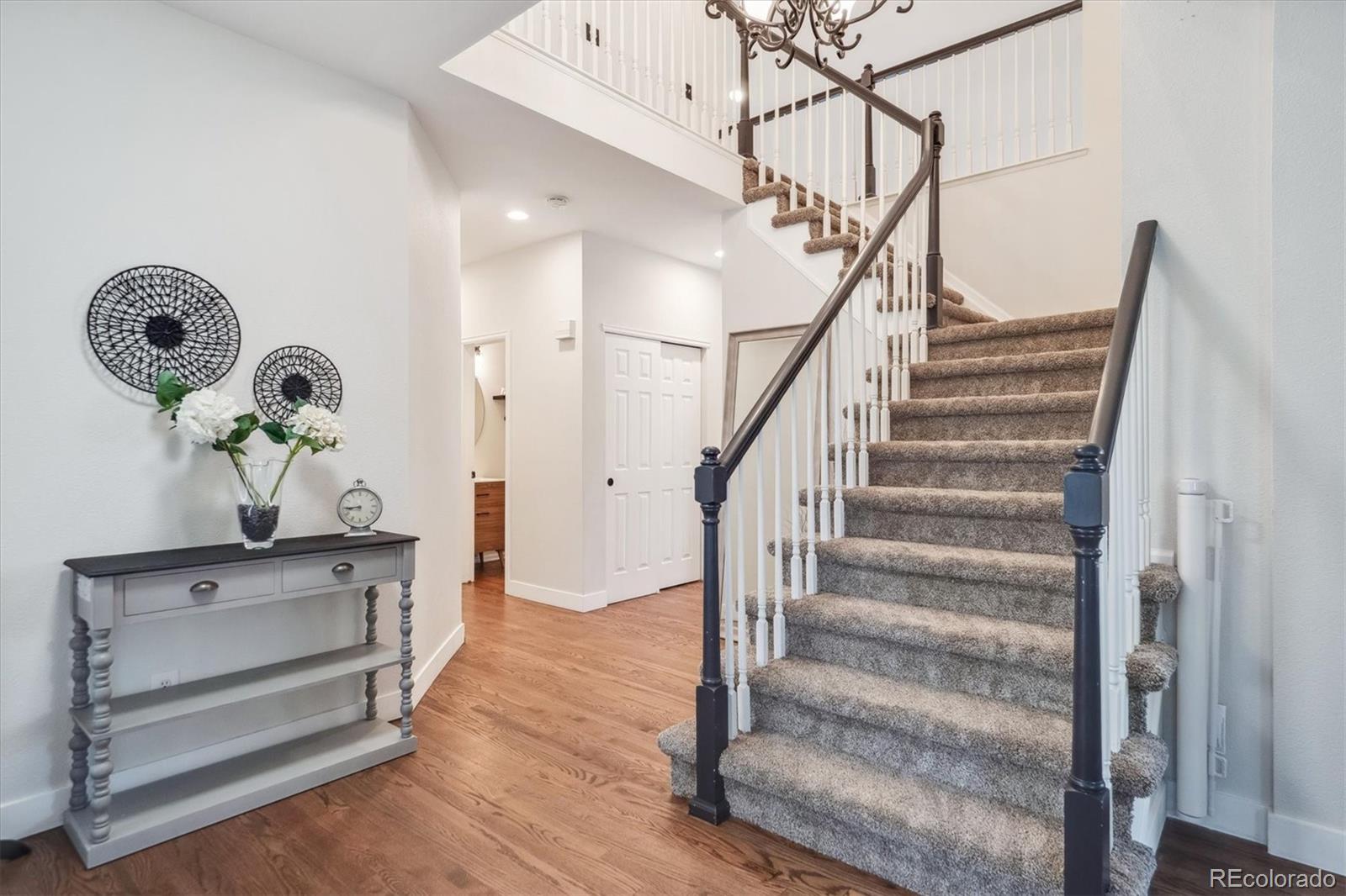 9409 S Hackberry Lane