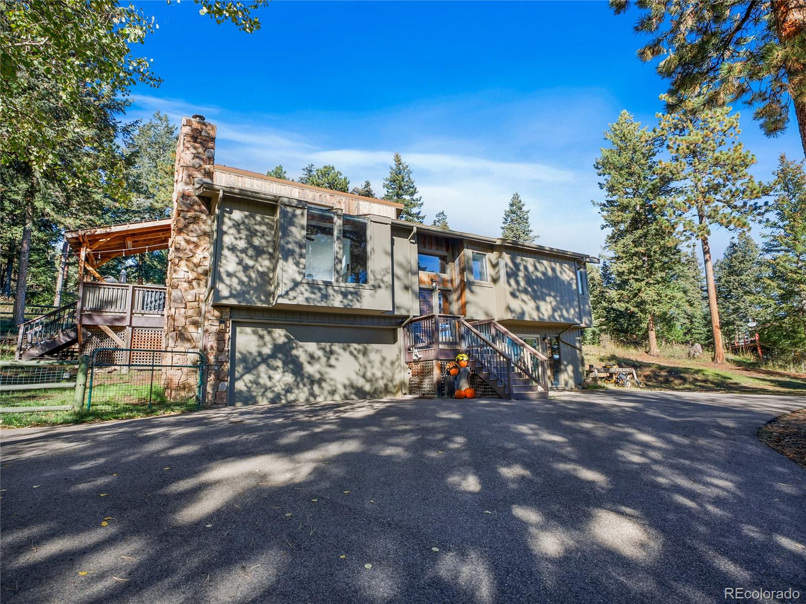 6573 Iroquois Trail