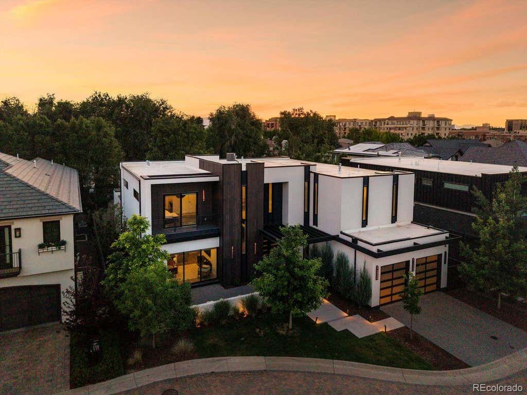 Photo of 2821 E Cedar Avenue #17, Denver, CO 80209 (MLS # 7618979)