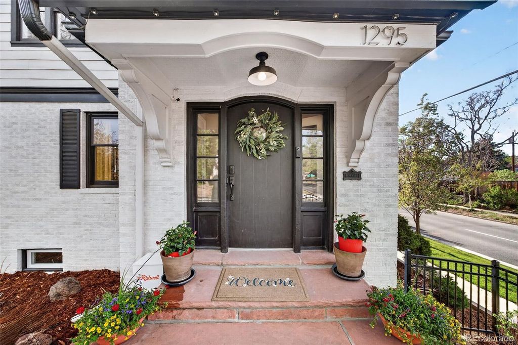 Photo of 1295 Dexter Street, Denver, CO 80220 (MLS # 2689050)