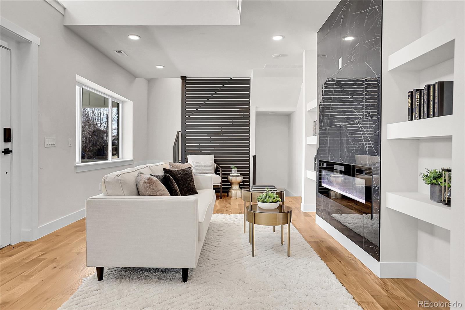 2827 Bellaire Street