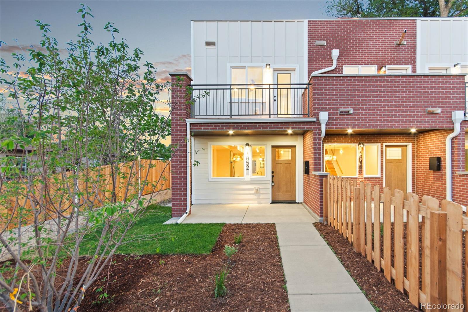 1052 N Knox Court